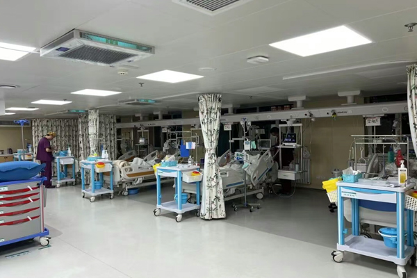 限制探視，是為了更好地守護(hù)——探索ICU管理背后的深情與理性